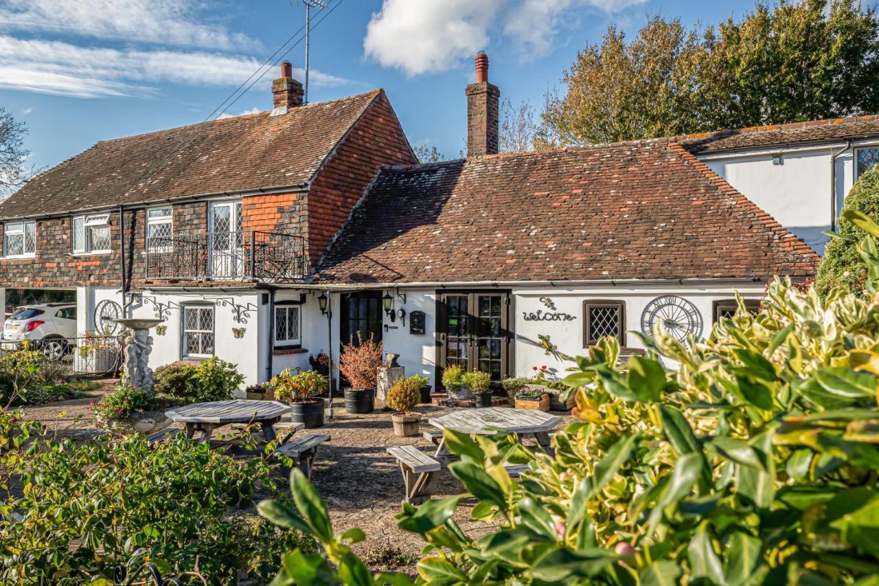 The Olde Forge Hotel ヘイルシャム エクステリア 写真
